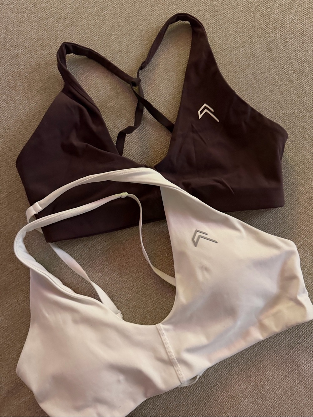 Oner Active UnifiedMove bras 
🚨selling both together🚨! (LIKE NEW CONDITION)